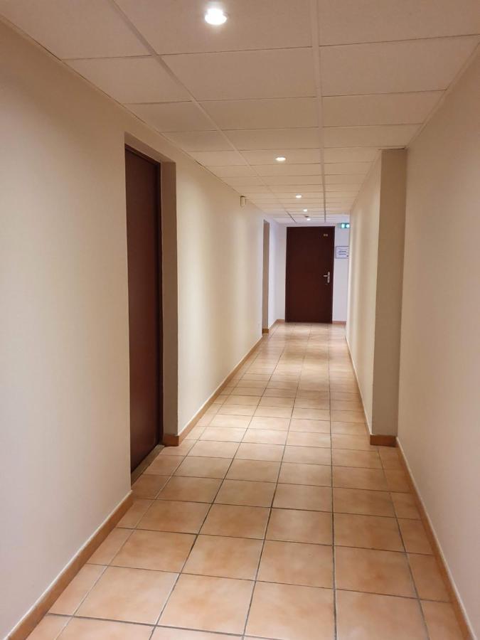 Joli Appartement T2 Dans Residence Avec Piscine, Hammam Et Parking Gratuits Carcassonne Dış mekan fotoğraf